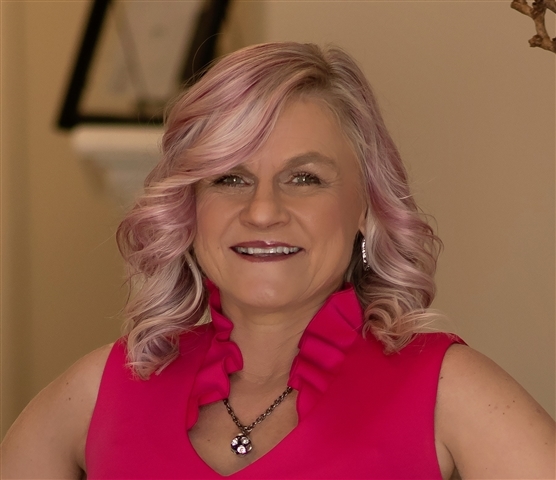 Profile picture of Claudia Magilke