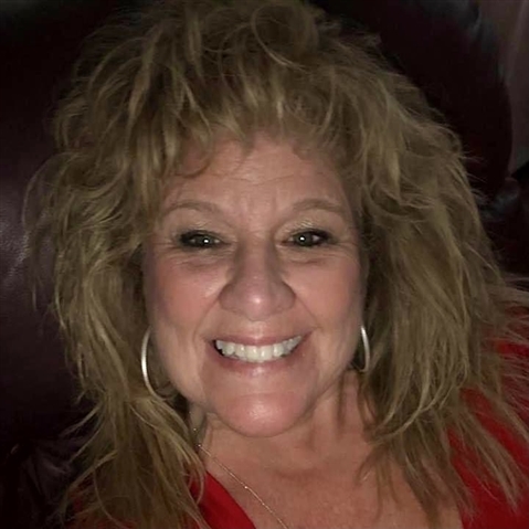 Profile picture of Joanie Pape