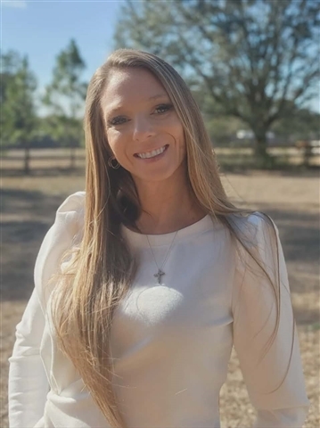 Profile picture of Taylor Ross