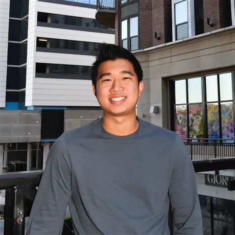 Profile picture of Daniel Hua