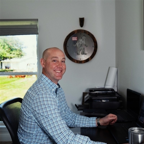 Profile picture of Eric Schneider