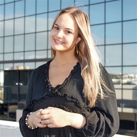 Profile picture of Samantha Knight