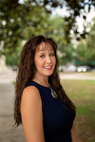 Profile picture of Christi Miller