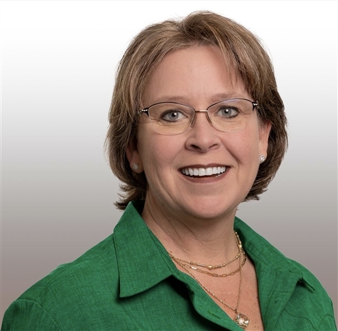 Profile picture of Holly Lovett