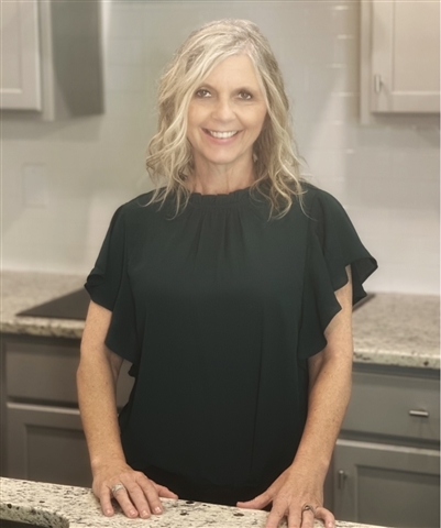 Profile picture of Deanna Nichols
