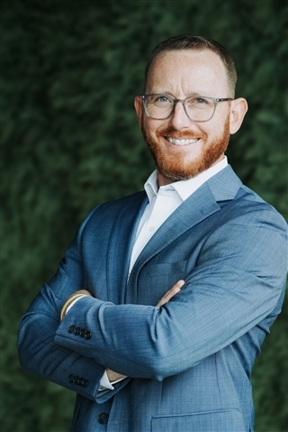 Profile picture of Derek Pratten