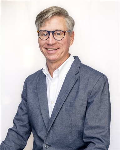 Profile picture of Paul Warren