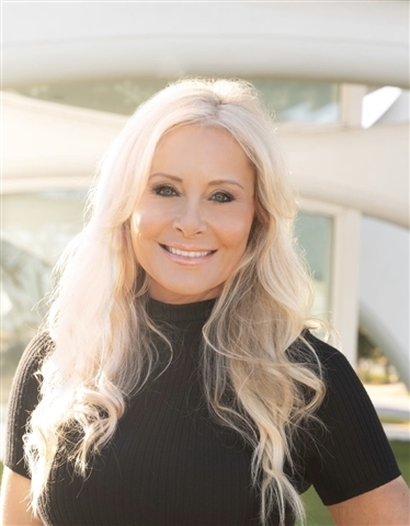 Profile picture of Pamela Nail