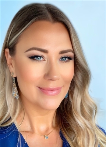 Profile picture of Nicole Schroeder
