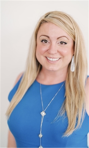 Profile picture of Lauren Stickler