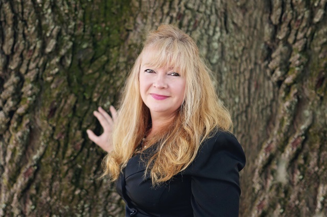 Profile picture of Lucretia Lamb