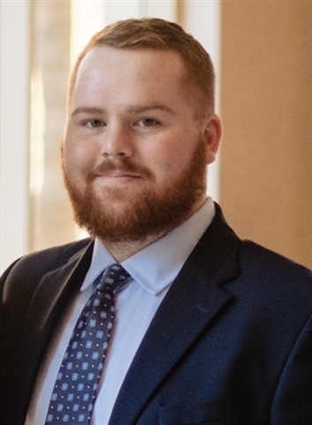 Profile picture of Eli Petrovich