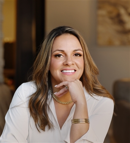 Profile picture of Vivian Corwin