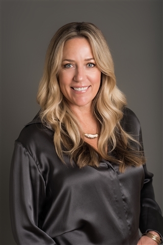 Profile picture of Dana Jacobs