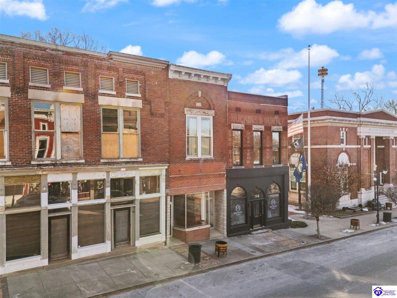 192 S Main Street Versailles, KY 40383 #1