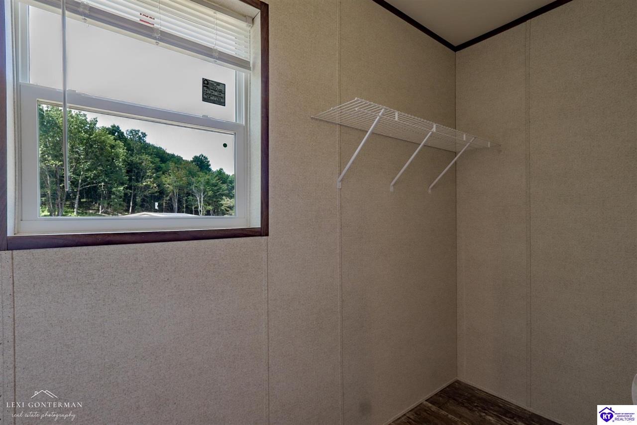 22 Reed Court Clarkson, KY 42726 #2