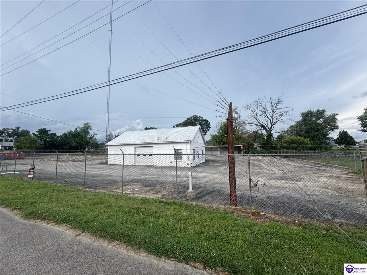 108 Virginia Avenue Campbellsville, KY 42718 #1