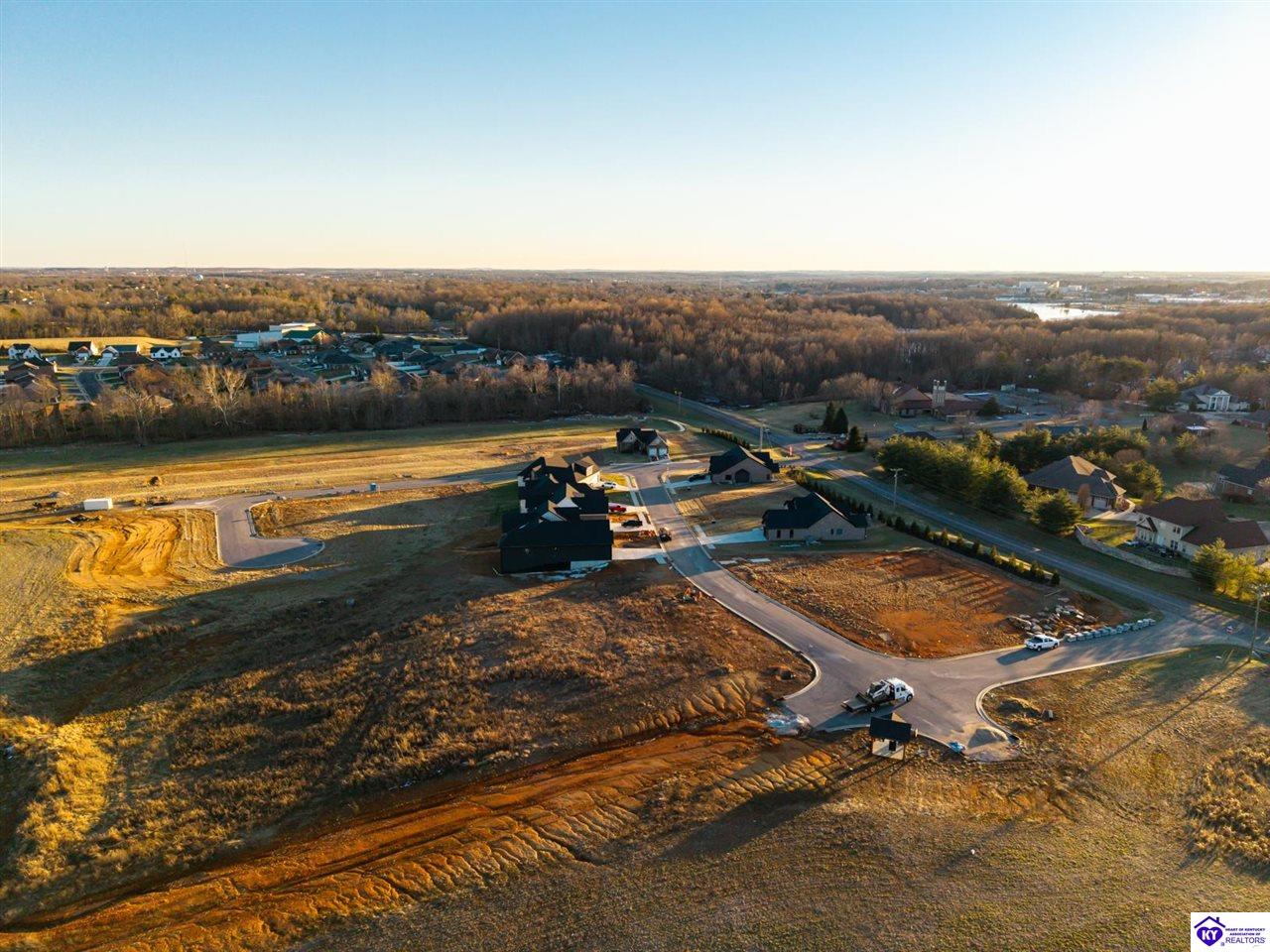 101 Fall Creek Lane Elizabethtown, KY 42701 #1