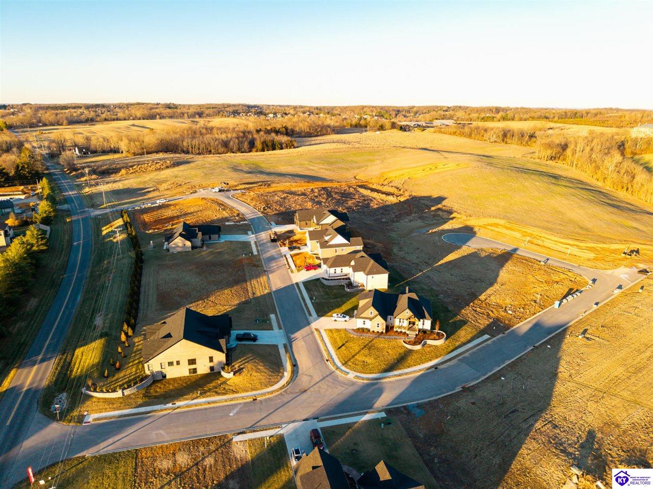 101 Fall Creek Lane Elizabethtown, KY 42701 #4