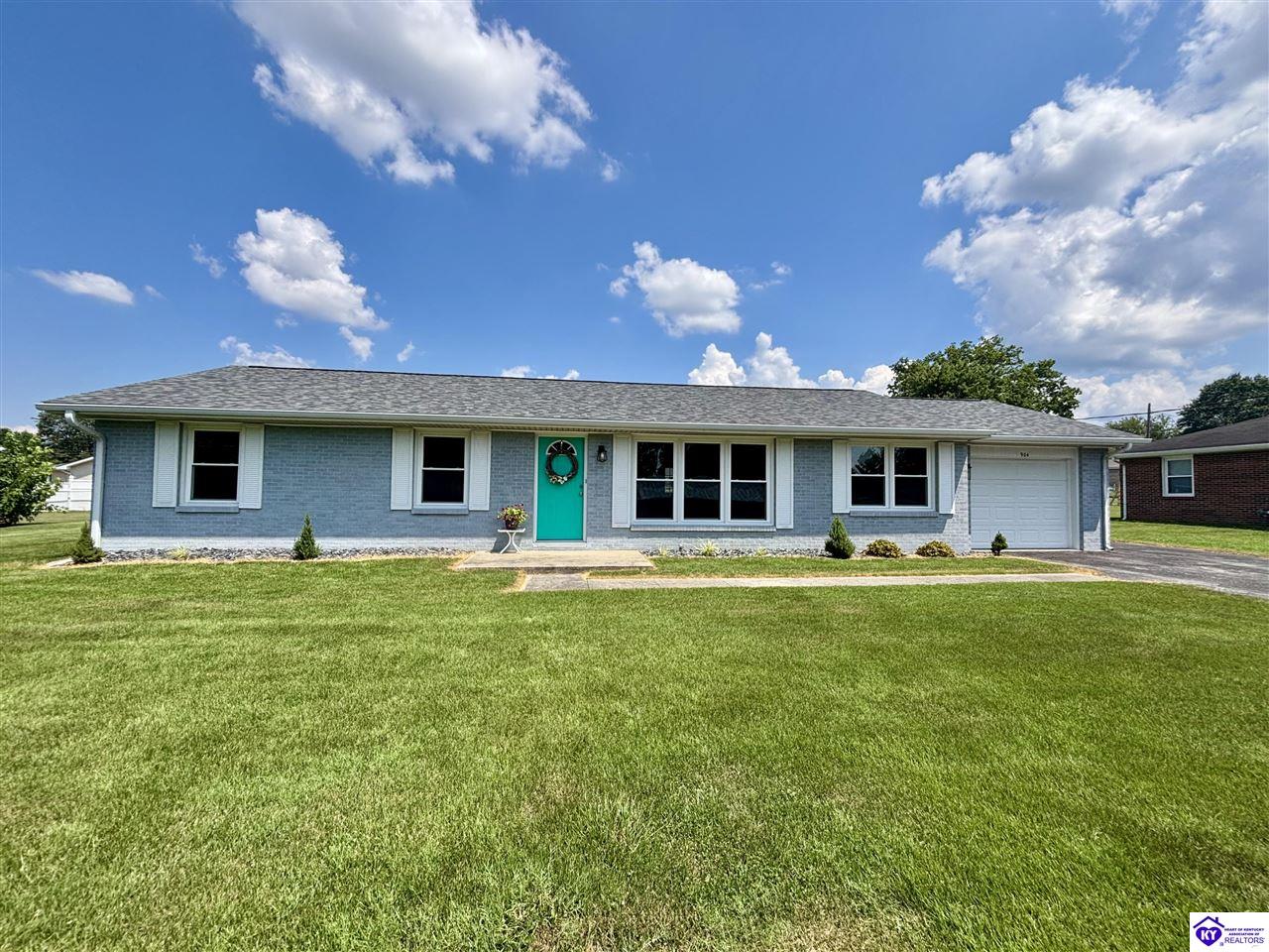 904 Maplewood DriveCampbellsville,&nbsp;KY&nbsp;42718