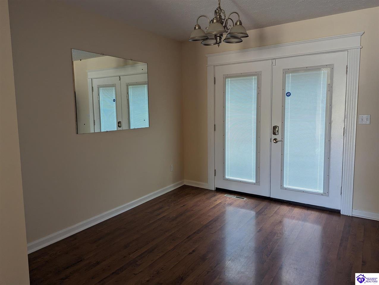 108 Wedgewood Court Radcliff, KY 40160 #1