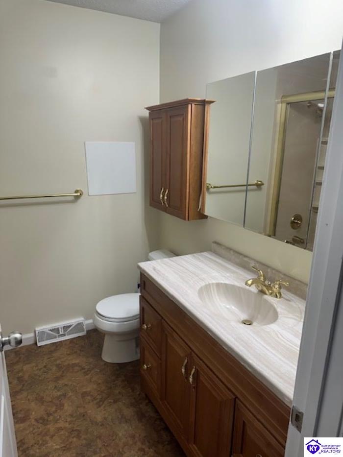 108 Wedgewood Court Radcliff, KY 40160 #4