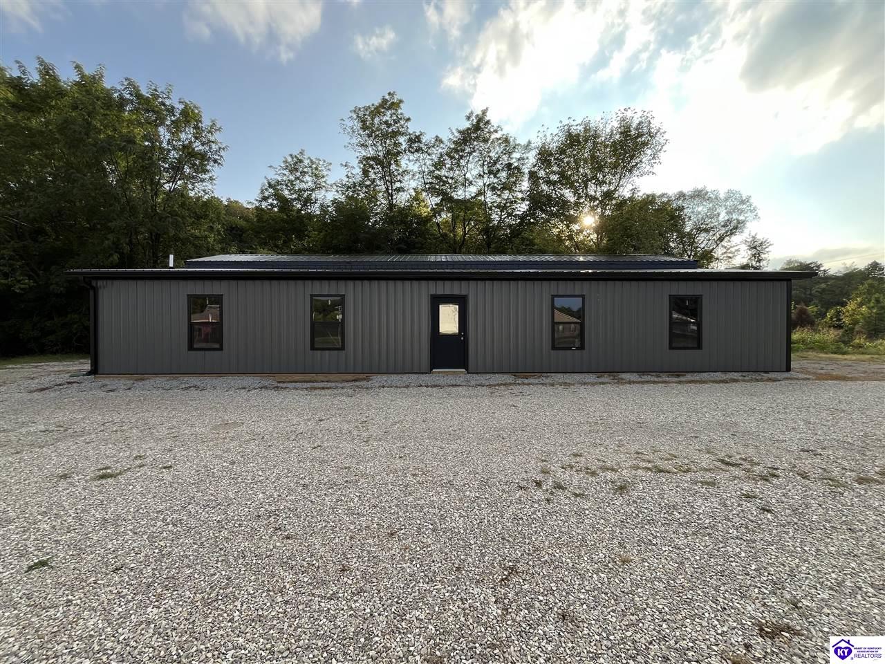 1517 Main StreetMunfordville,&nbsp;KY&nbsp;42765