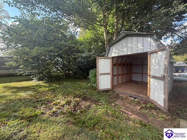 106 N Lynn Street Hodgenville, KY 42748 #2