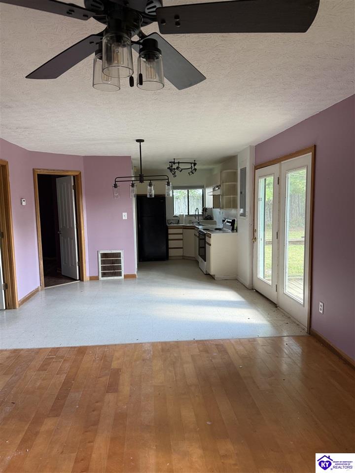 10202 S Highway 259 McDaniels, KY 40152 #3