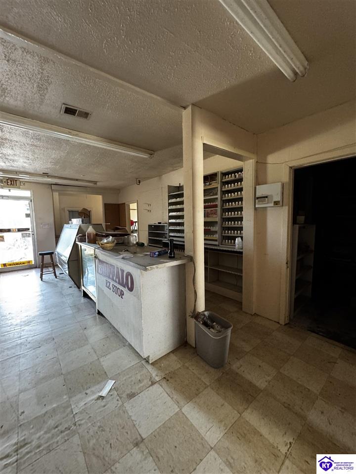 2905 Greensburg Road Buffalo, KY 42716 #2