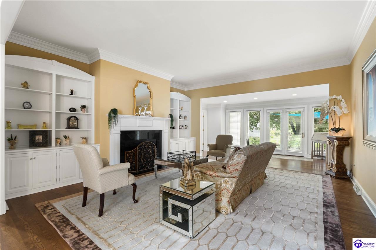 807 Lakeside Drive Elizabethtown, KY 42701 #4