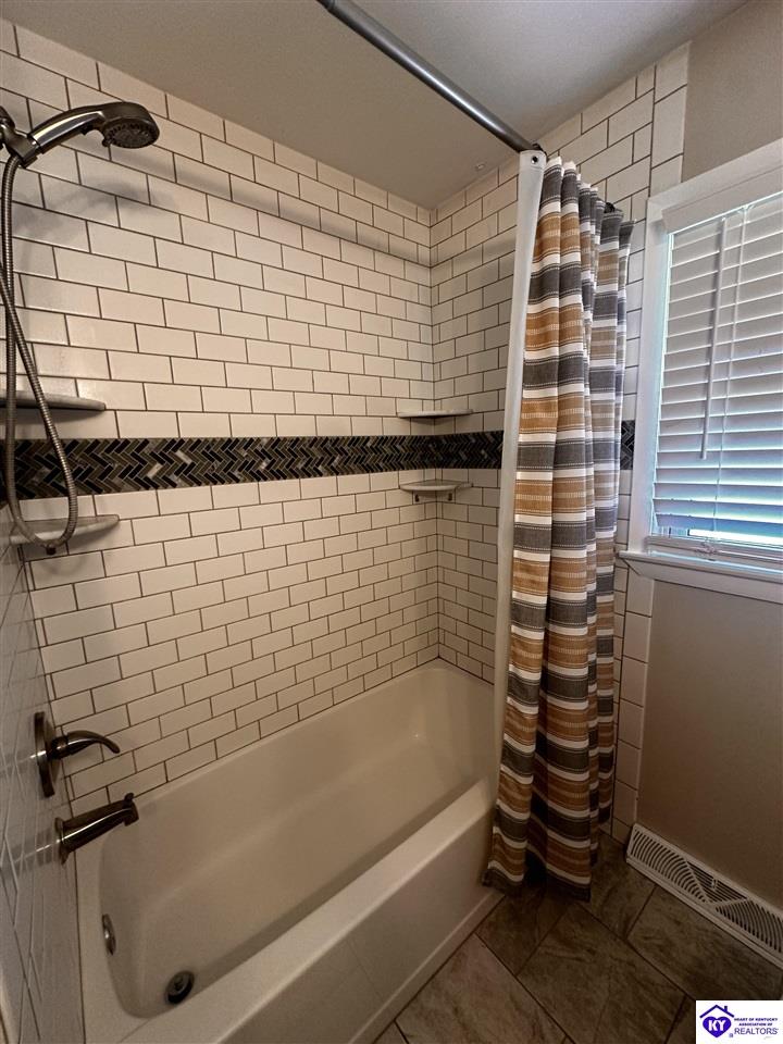 114 Logan Avenue Elizabethtown, KY 42701 #3