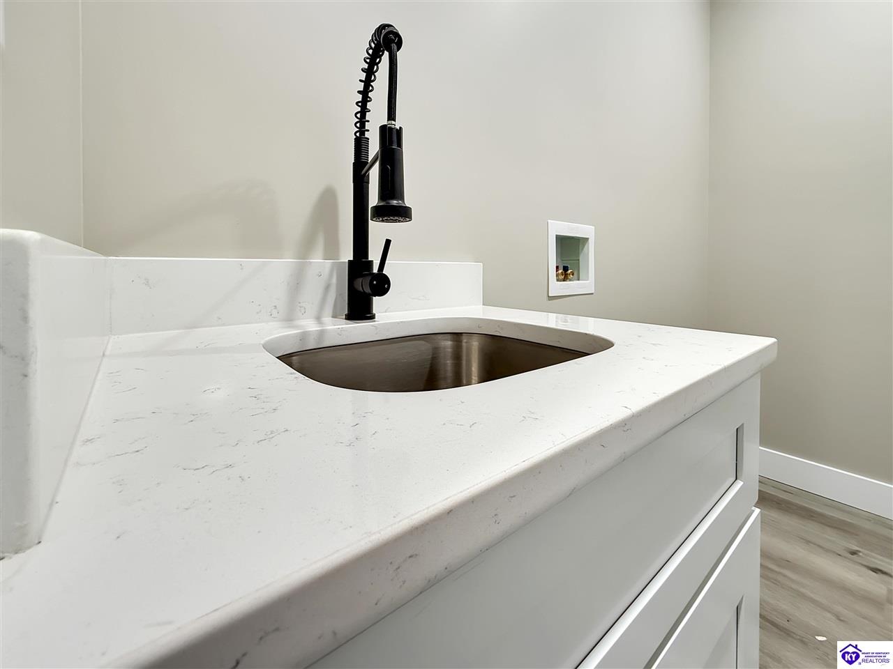 24 Betty Boyd Lane Brandenburg, KY 40108 #3