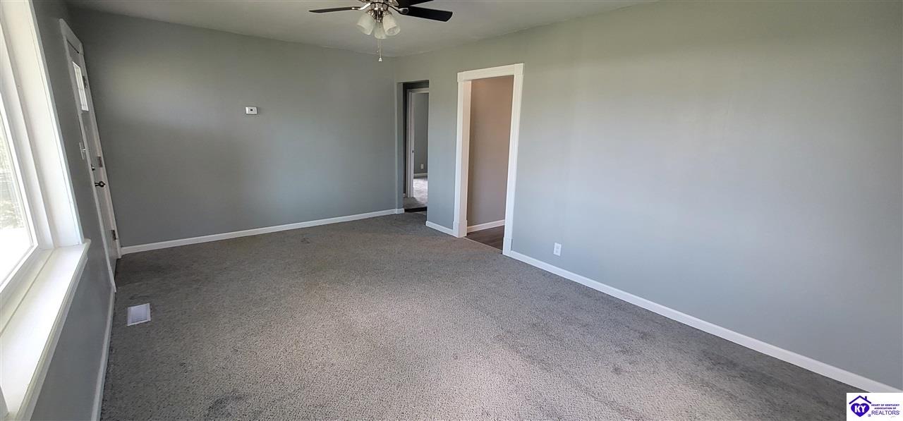 366 Greensburg Street Hodgenville, KY 42748 #1