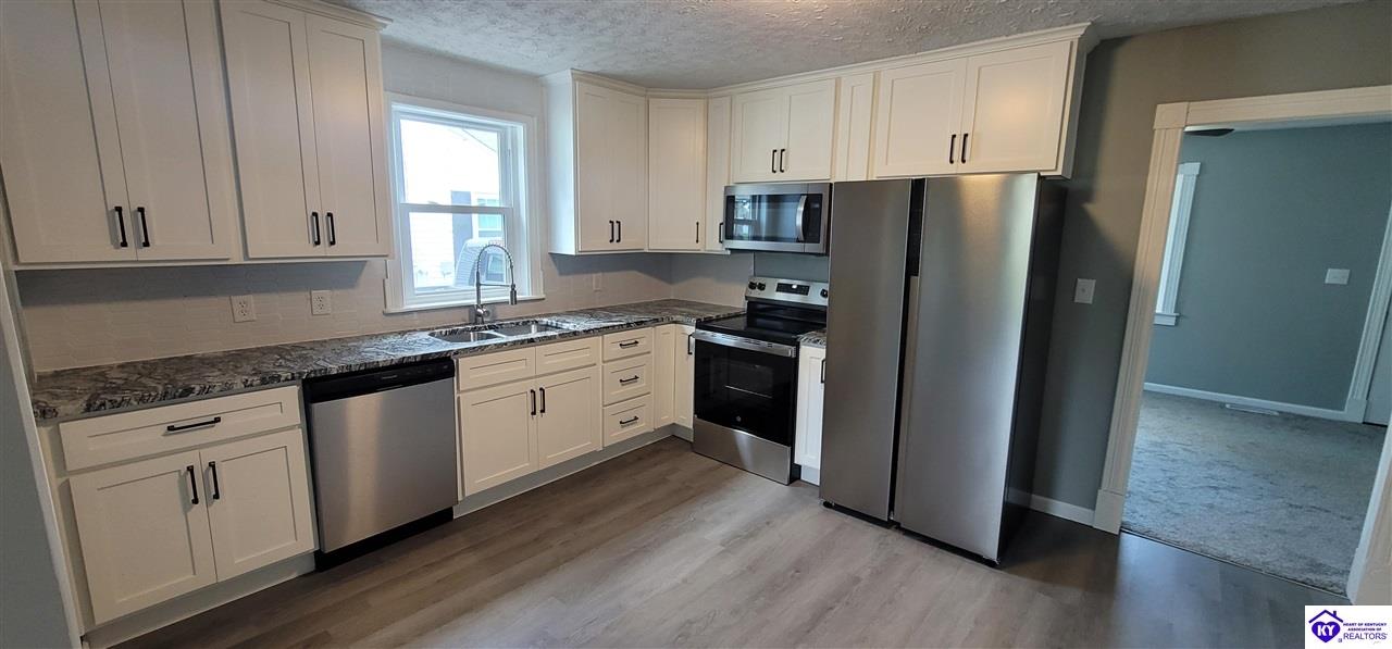 366 Greensburg Street Hodgenville, KY 42748 #4