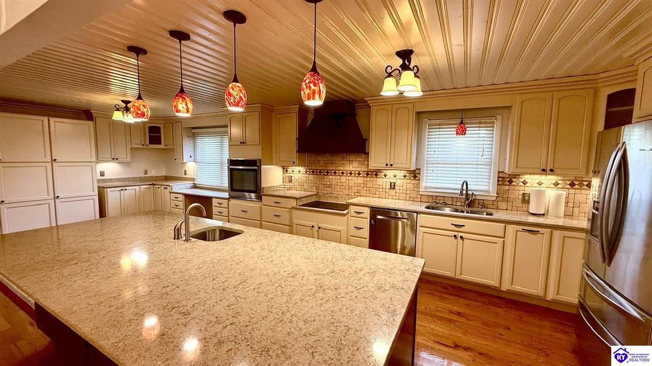 1180 Burns Road Radcliff, KY 40160 #3