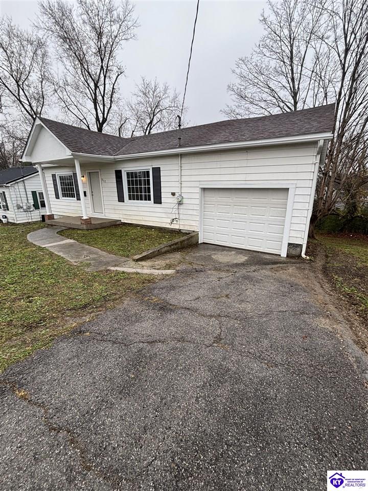 517 E Hodgenville AvenueGreensburg,&nbsp;KY&nbsp;42743