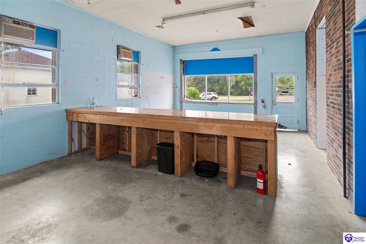 331 Main Street Lebanon Junction, KY 40150 #2