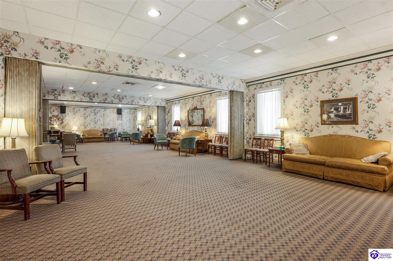 2114 W Market StreetLouisville,&nbsp;KY&nbsp;40212