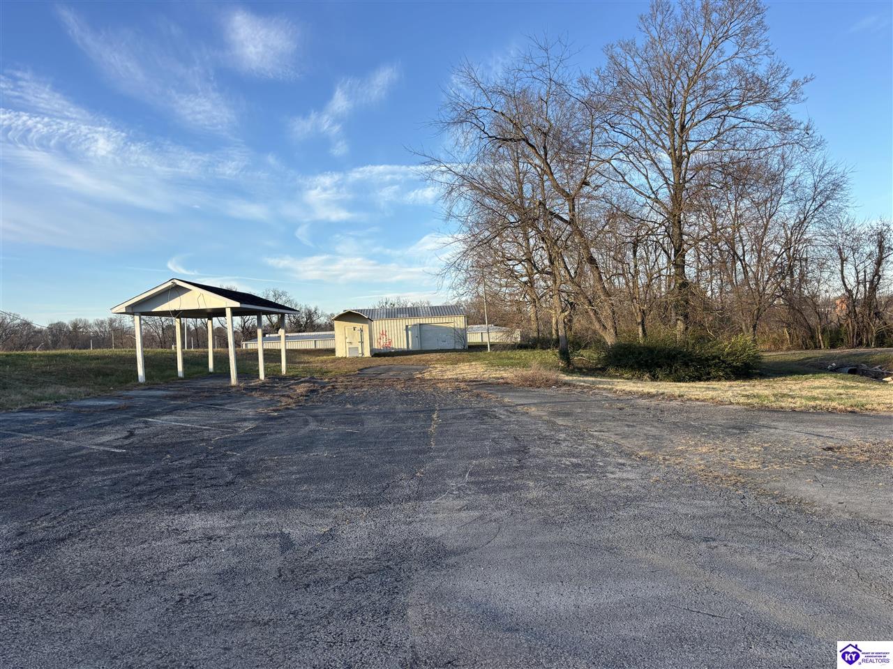 607 W Main Street Campbellsville, KY 42718 #1