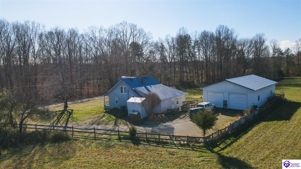 1305 Hovious Ridge RoadColumbia,&nbsp;KY&nbsp;42728