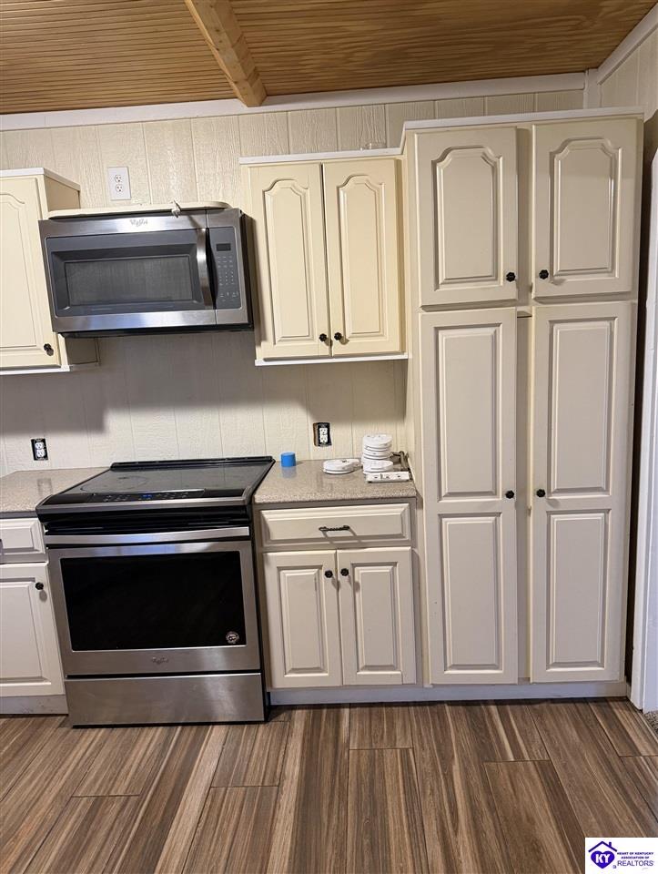 3746 Star Mills Road Glendale, KY 42740 #3