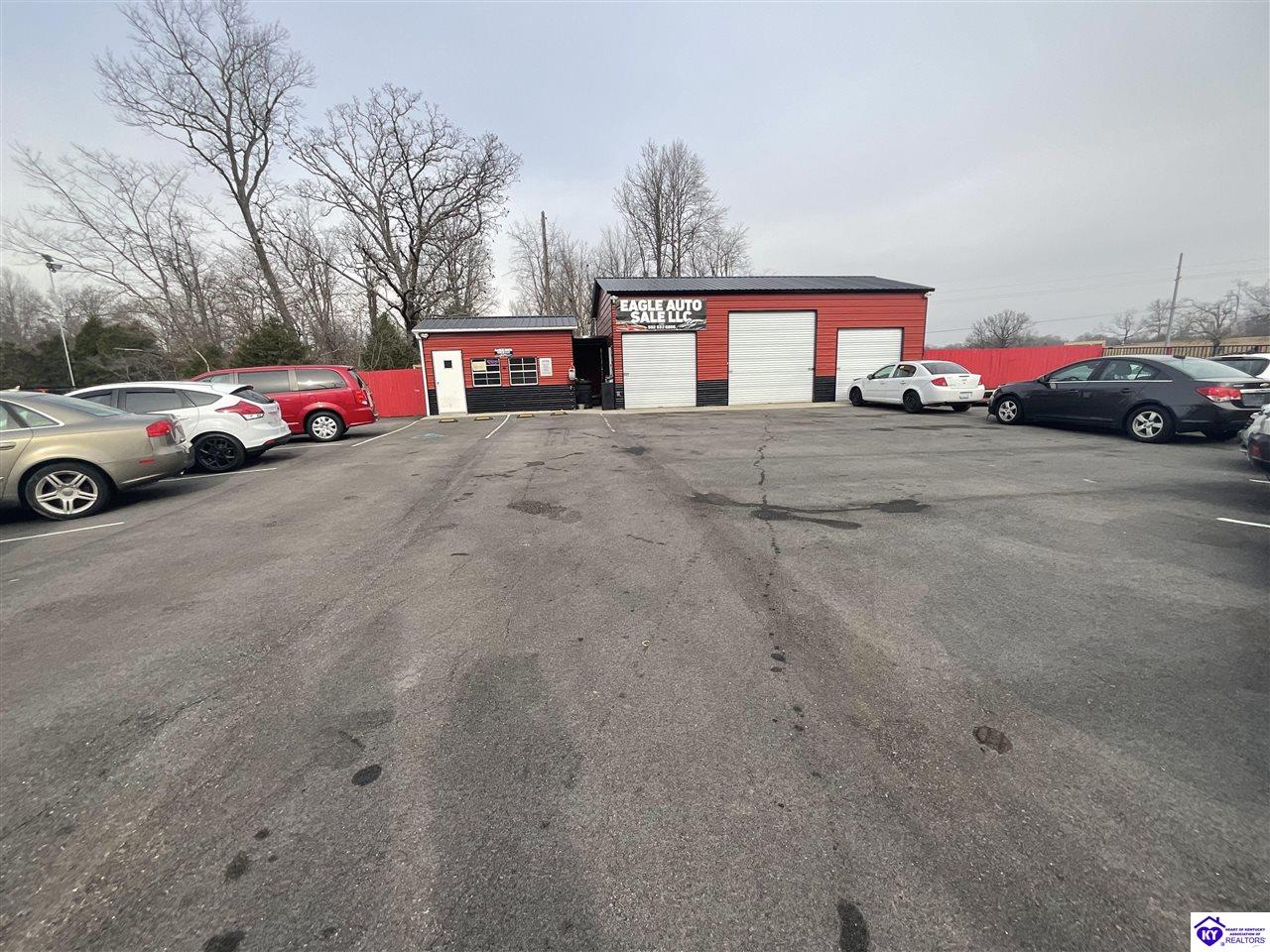 634 Top Hill Road Brandenburg, KY 40108 #1