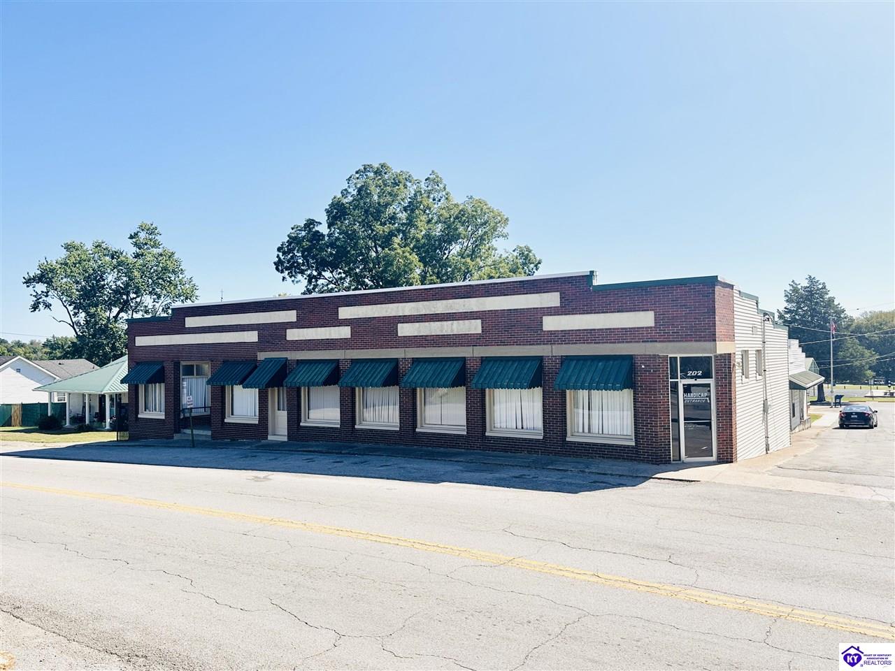 202 N Main Street Caneyville, KY 42721 #1