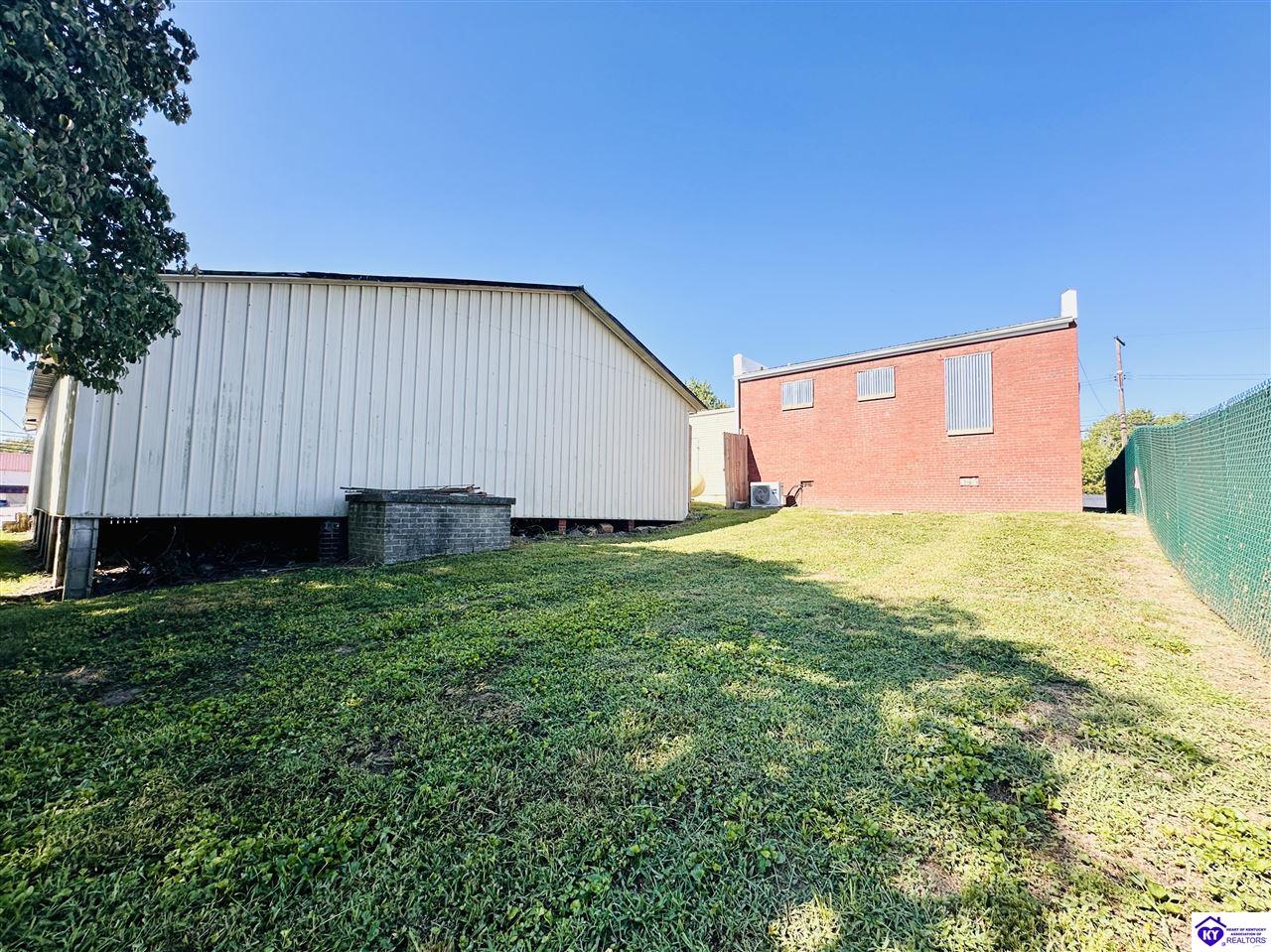 202 N Main Street Caneyville, KY 42721 #2