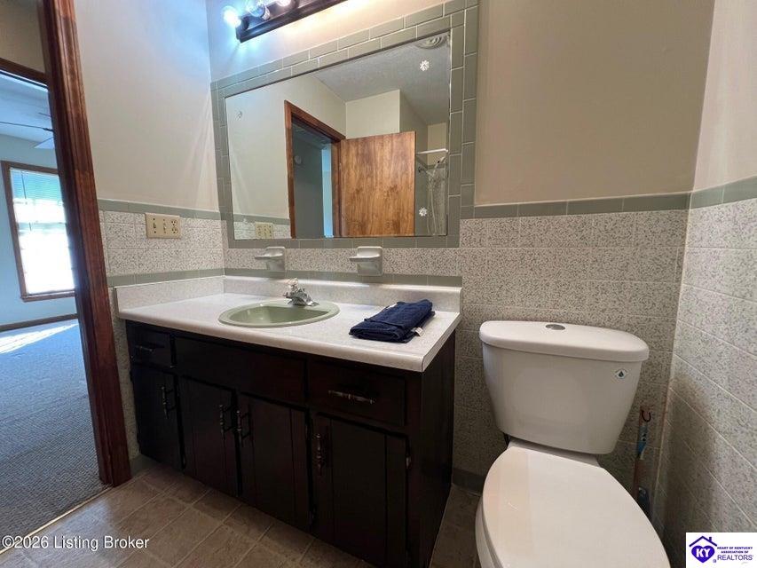 214 Hollywood Drive Bardstown, KY 40004 #4