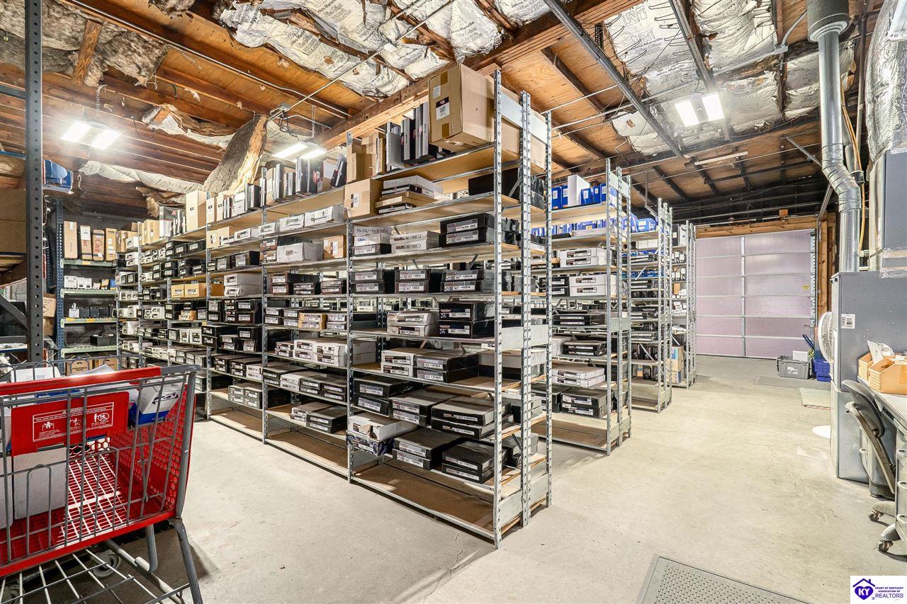 3958 Cane Run Road Louisville, KY 40211 #4