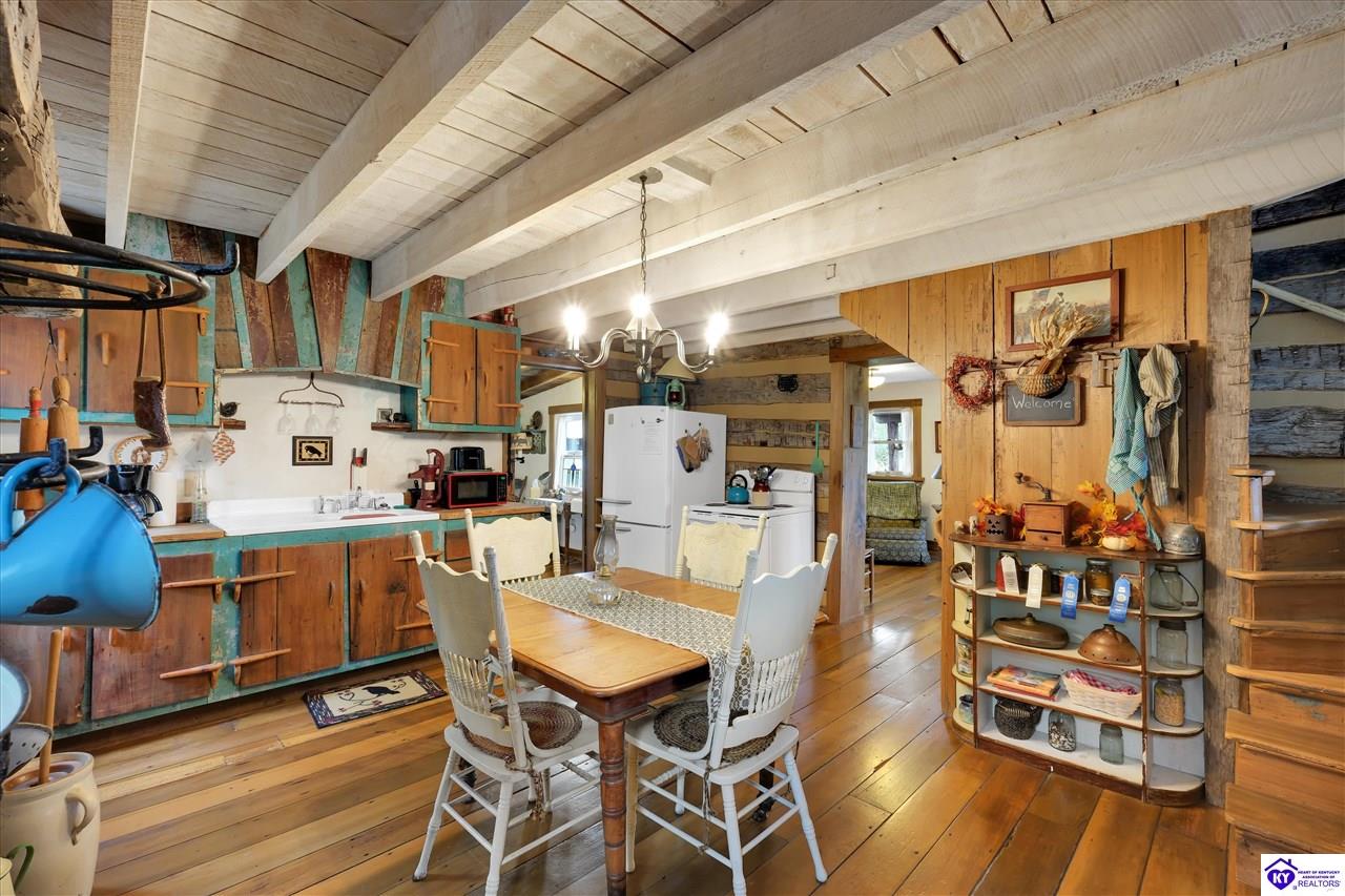 2945 N Greenbrier Rd Madison, IN 47250 #3