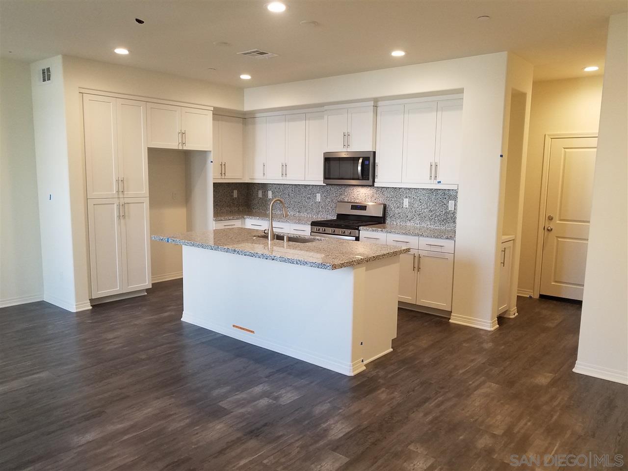 Detail Gallery Image 10 of 18 For 503  Turnstone Lane, Imperial Beach,  CA 91932 - 3 Beds | 2/1 Baths