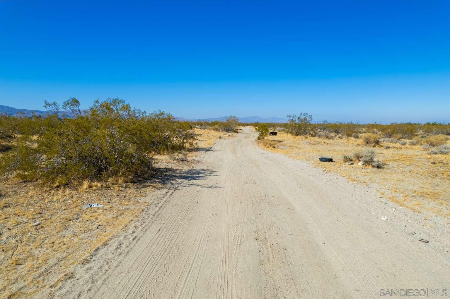 Detail Gallery Image 25 of 44 For , Pearblossom,  CA 93553 - – Beds | – Baths